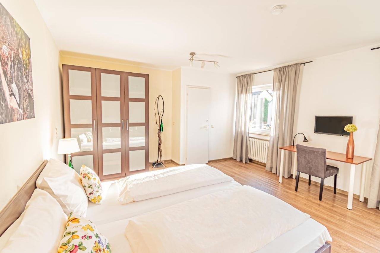 Weinhotel Ayler Kupp Buitenkant foto