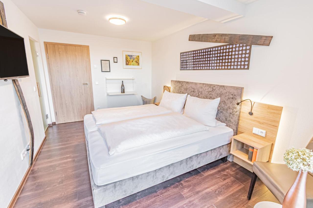 Weinhotel Ayler Kupp Buitenkant foto
