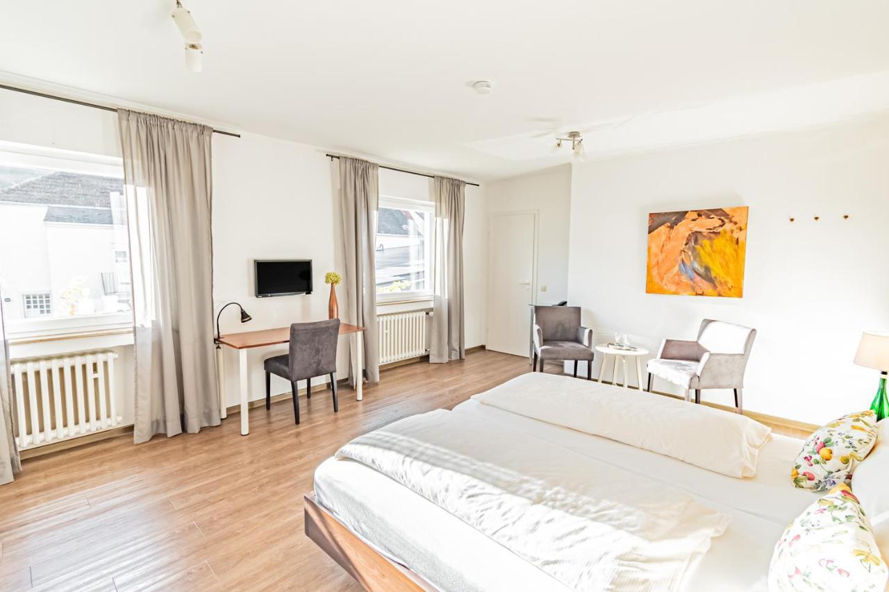 Weinhotel Ayler Kupp Buitenkant foto