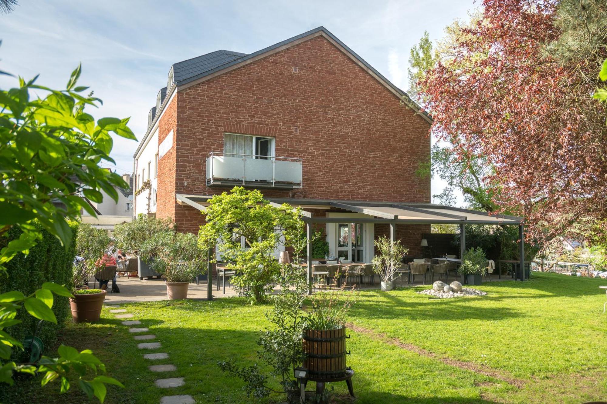 Weinhotel Ayler Kupp Buitenkant foto
